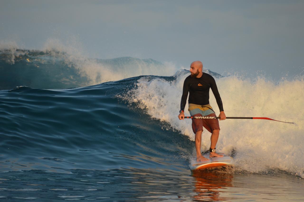 Отель Surf Trip Maldives Тулусду Экстерьер фото